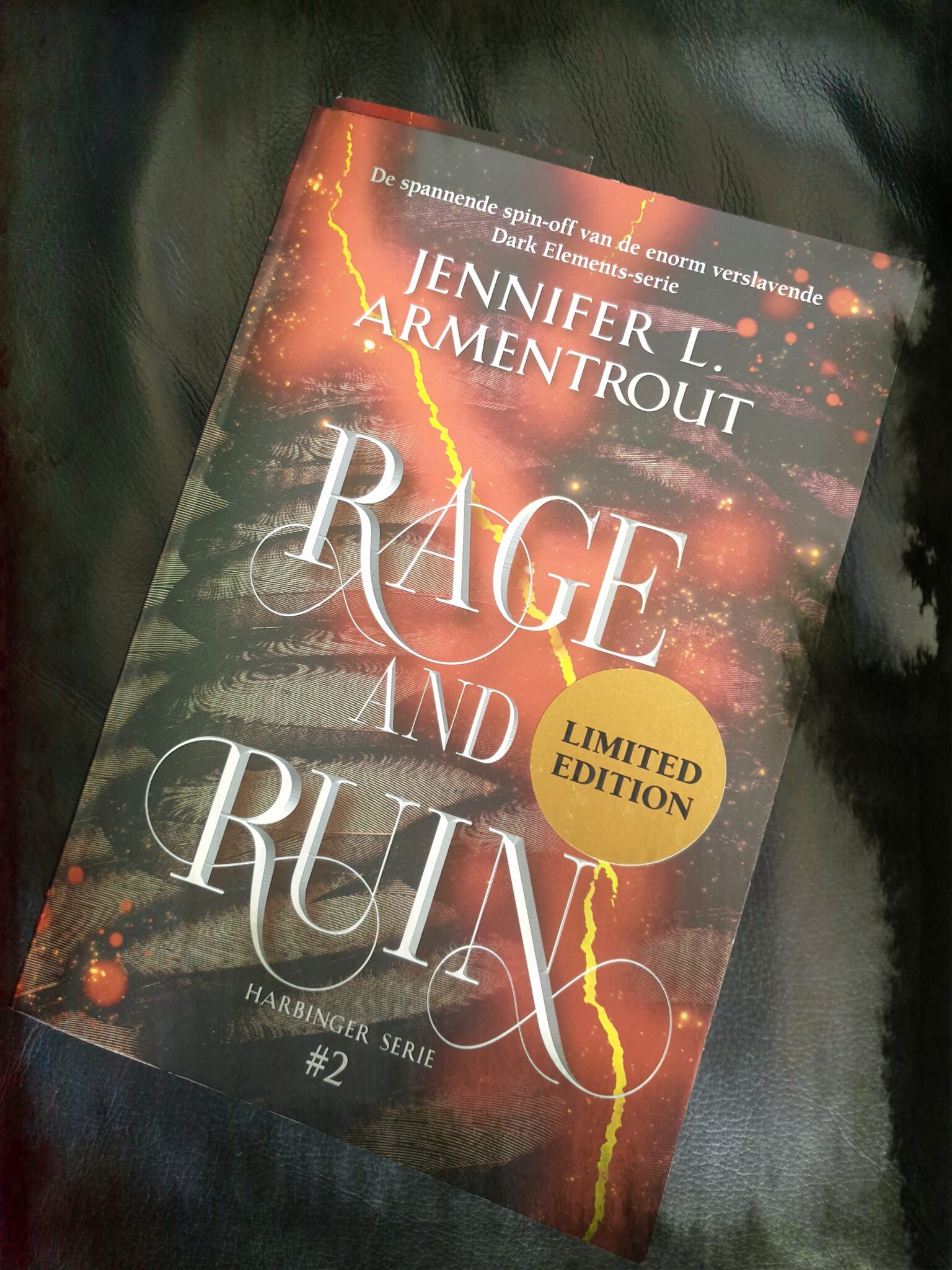 jennifer armentrout harbinger series